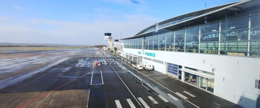 Pau-Pyrenees Airport